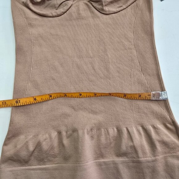 Instant Shaping by Lunaire Nude Shapewear Cami Top Size 6/8 - Picture 7 of 8